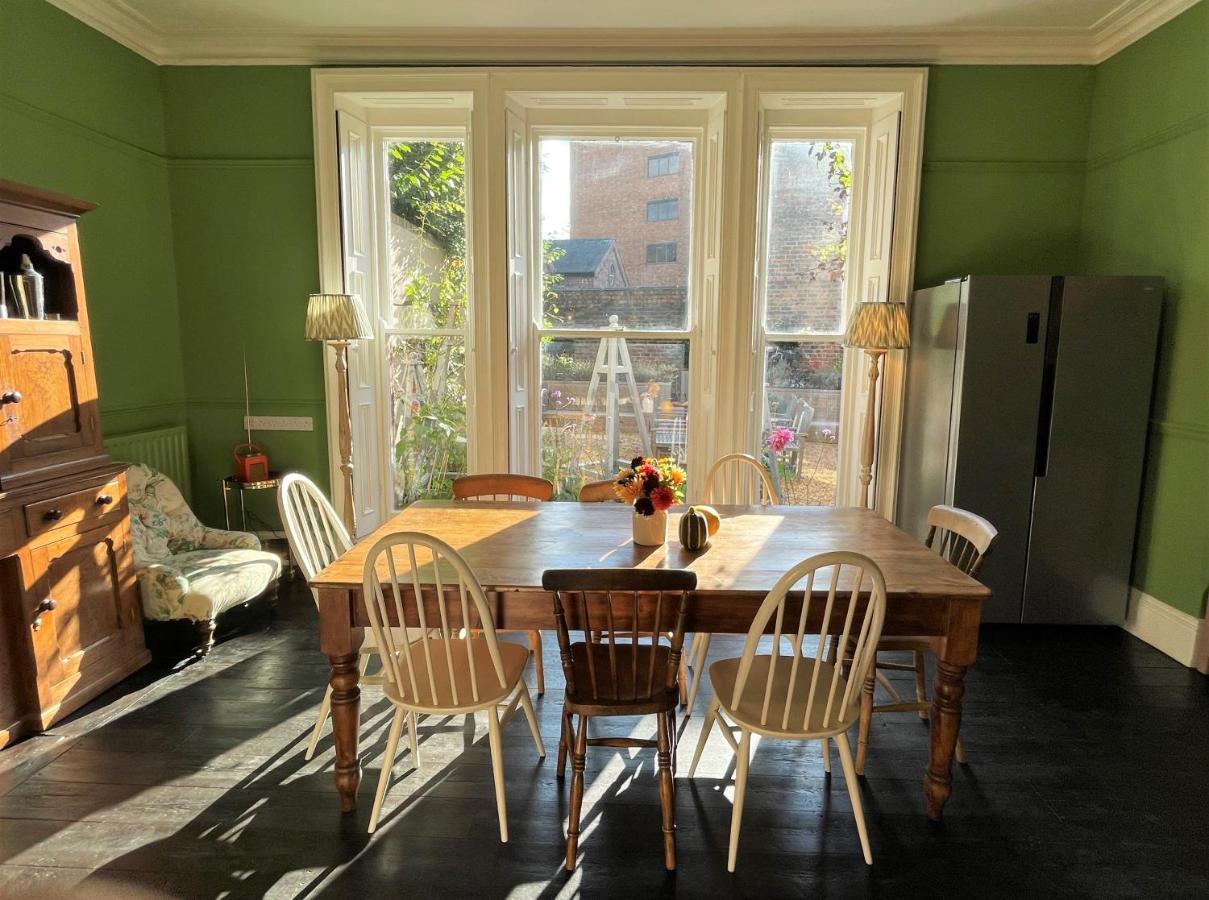 City Centre Luxury Holiday House With Outdoor Bath And Parking York Esterno foto